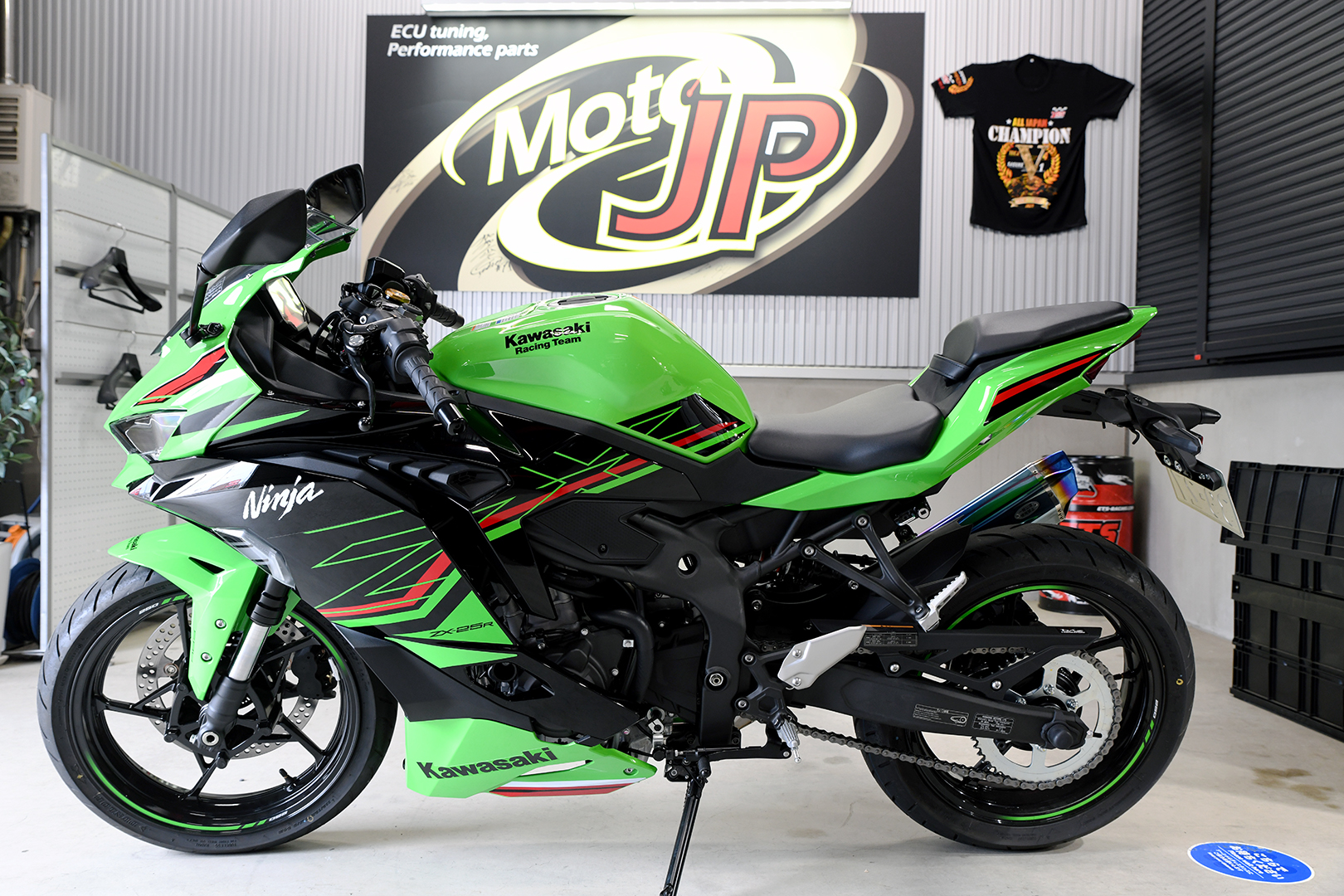 ZX-25R(SE) 2023-2025